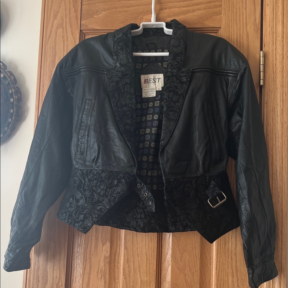 RARE VINTAGE ‘80s Cropped Leather Jacket